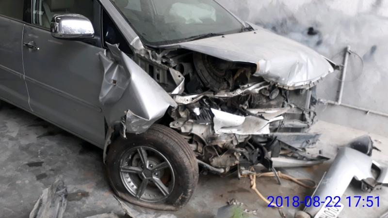 INNOVA-E-DIESEL 2009 picture 2