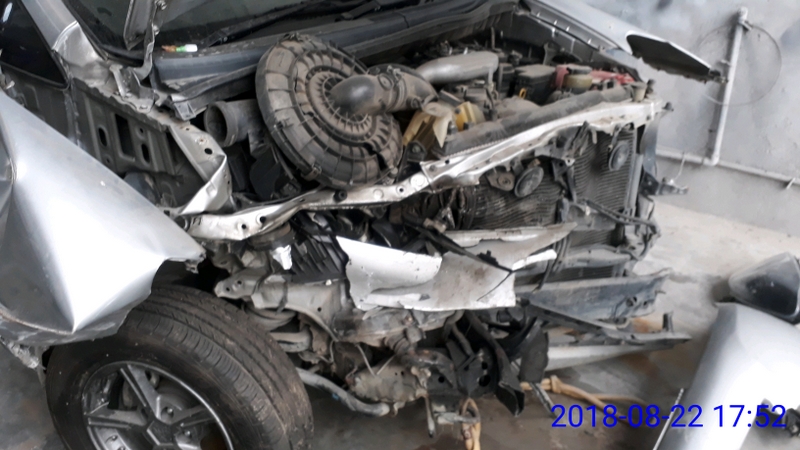 INNOVA-E-DIESEL 2009 picture 3