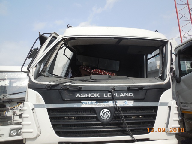 ASHOK-LEYLAND 2018 picture 4