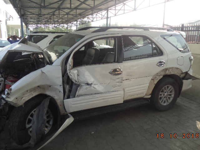 FORTUNER-3.0MT 2013 picture 3