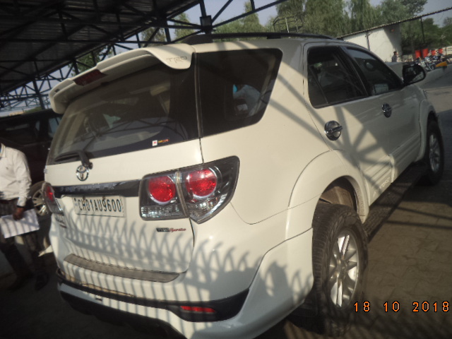 FORTUNER-3.0MT 2013 picture 6