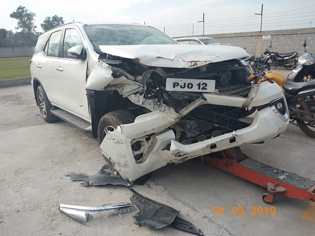 FORTUNER-3.0MT 2017 picture 9