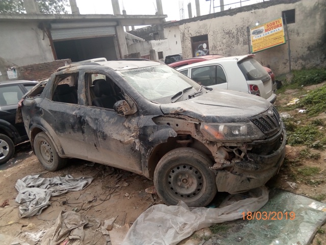 MAHINDRA 2015 picture 2