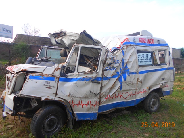 TEMPO-TRAVELLER 2018 picture 2