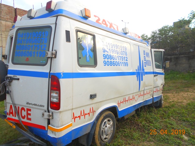 TEMPO-TRAVELLER 2018 picture 3