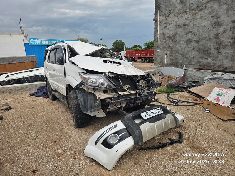 FOTRUNER 3.0L 2WD MT 2015 picture 3